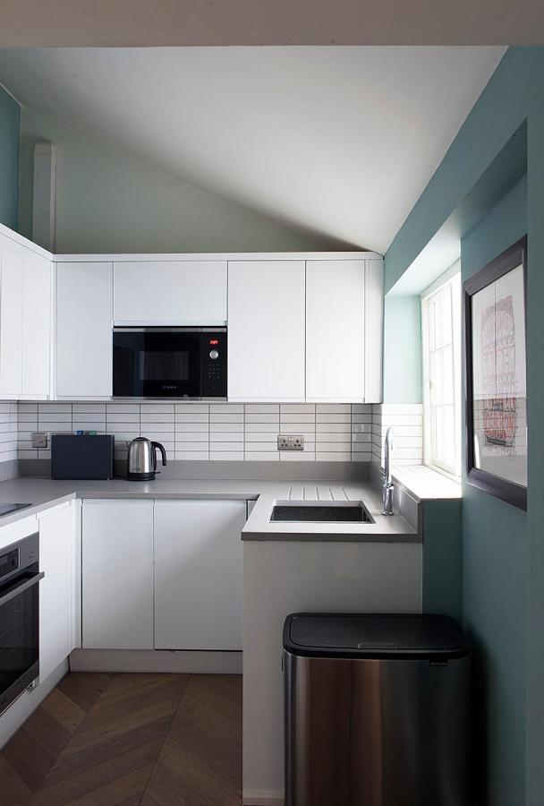 Central Hastings, Stylish-Luxe, Seaside Apartment. エクステリア 写真