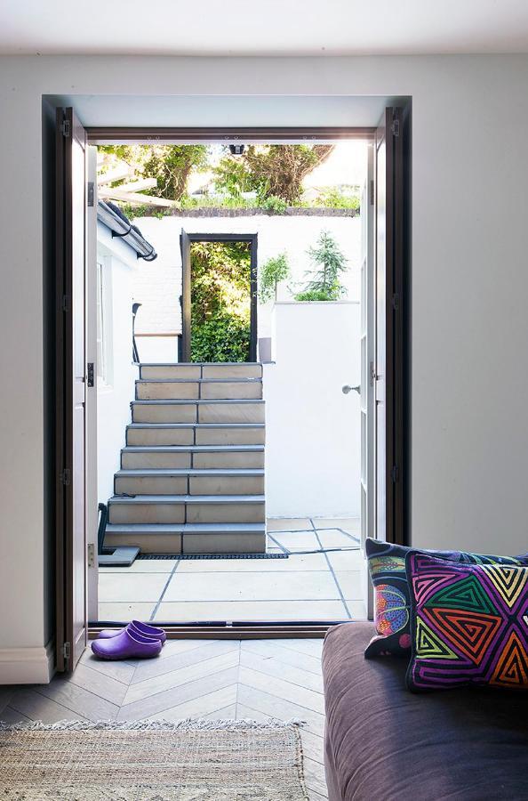 Central Hastings, Stylish-Luxe, Seaside Apartment. エクステリア 写真